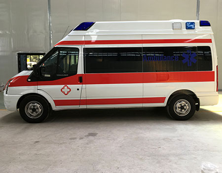 福特全顺新世代V348救护车（长轴中顶）