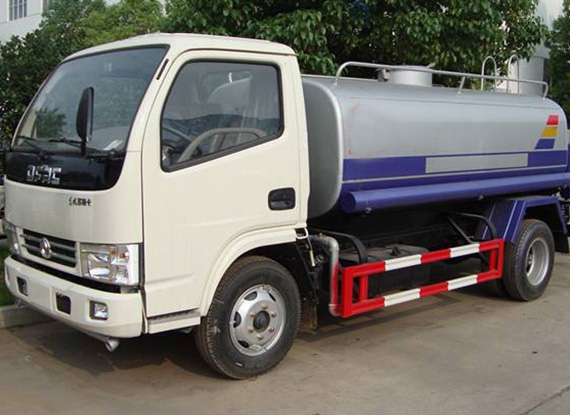 东风锡柴五吨洒水车